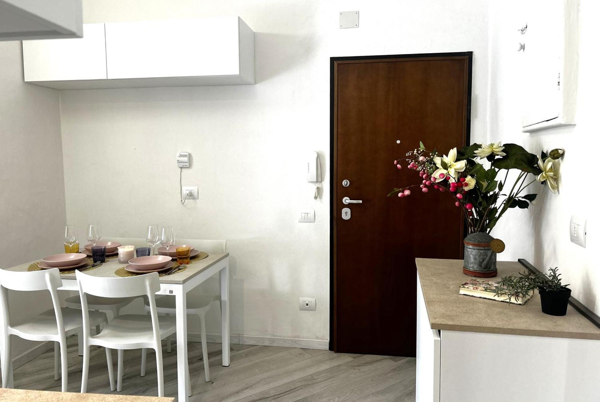 Del Re Apartment *